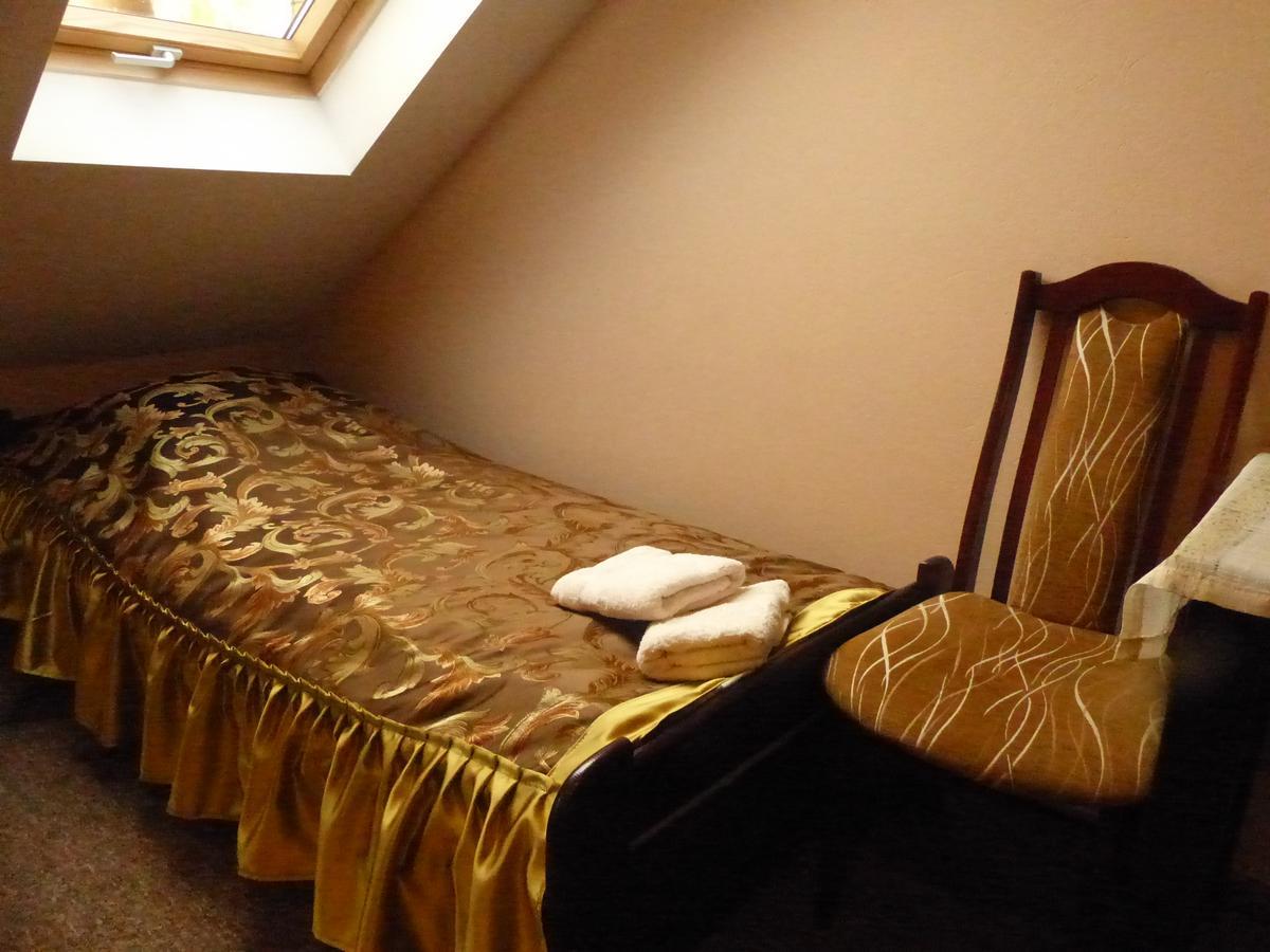 Karczma Goralska Bed and Breakfast Wisznice Exteriör bild