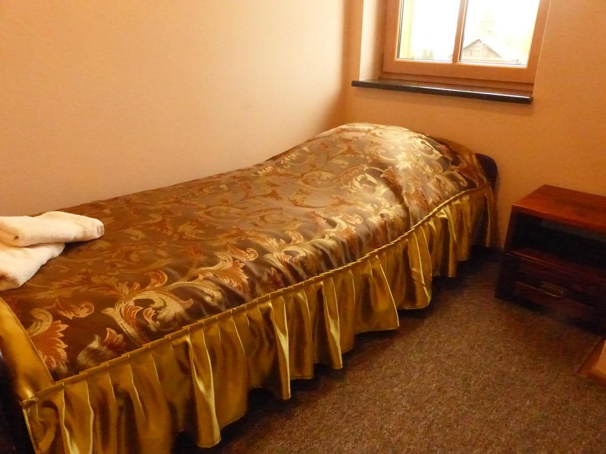 Karczma Goralska Bed and Breakfast Wisznice Exteriör bild